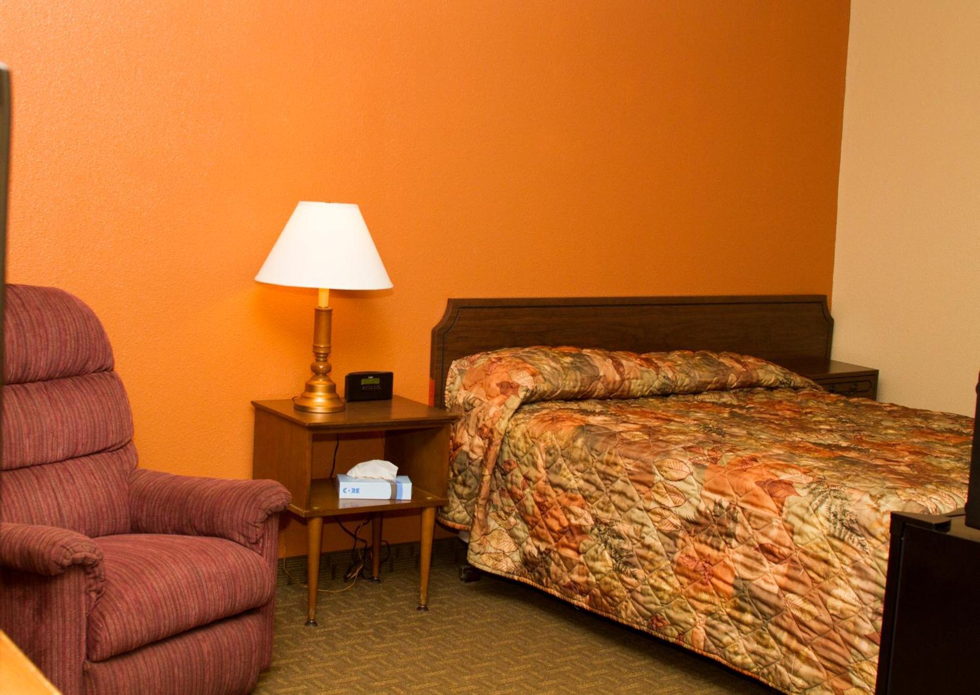 Phillipsburg Cottonwood Inn & Suites الغرفة الصورة